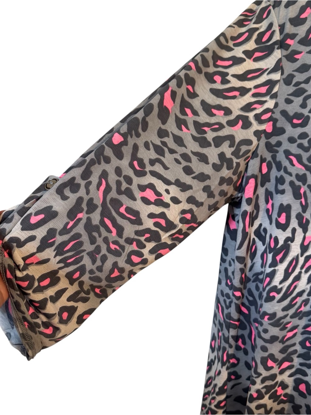Women's Grey and Pink Leopard Print Top - PLUS: 2X #E - Picture 3 of 7